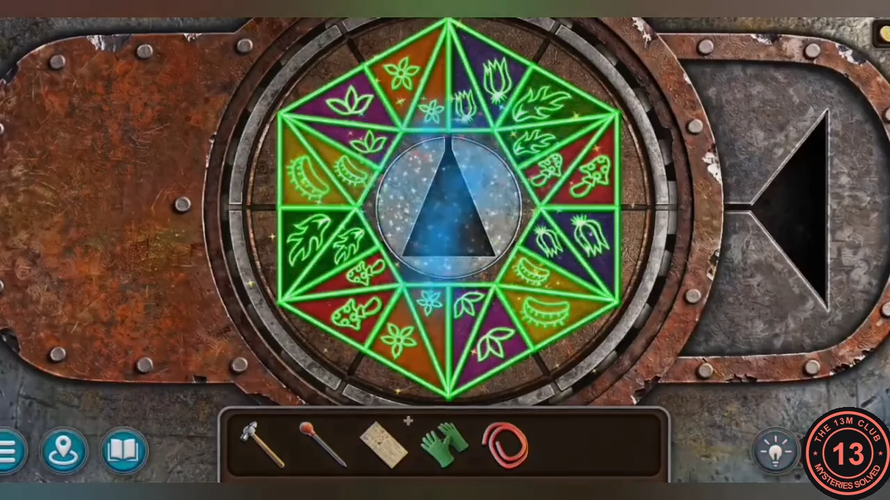Completed nine-point star glowing green with matching symbols on all neighbouring halves